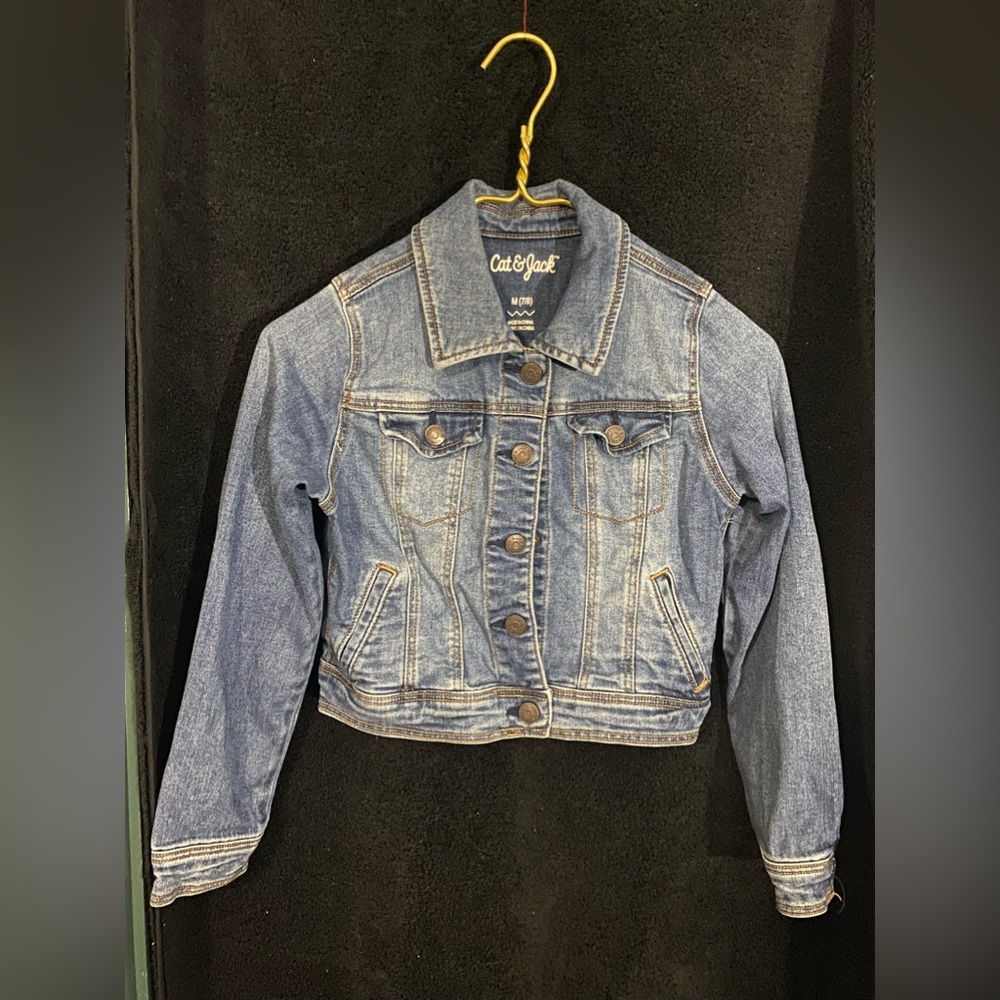 Cat and Jack Jean Jacket Girls Size 7/8.